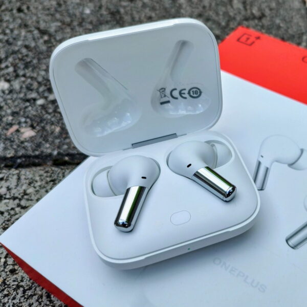 One Plus Wireless Ear Buds Pro - Image 2