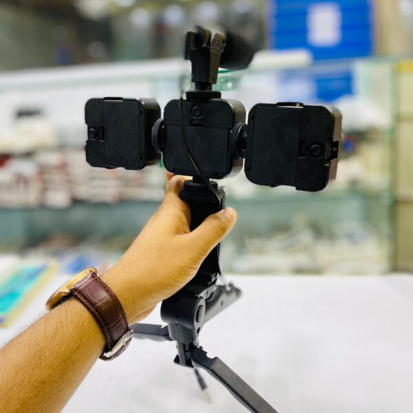 AY-49 Vlogging Kit with 3 Focus Lights & Mic. - Image 3