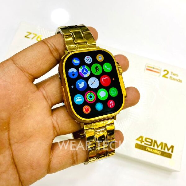 Z76 Ultra Smart Watch Golden Edition | 2 Pairs of Straps - Image 4